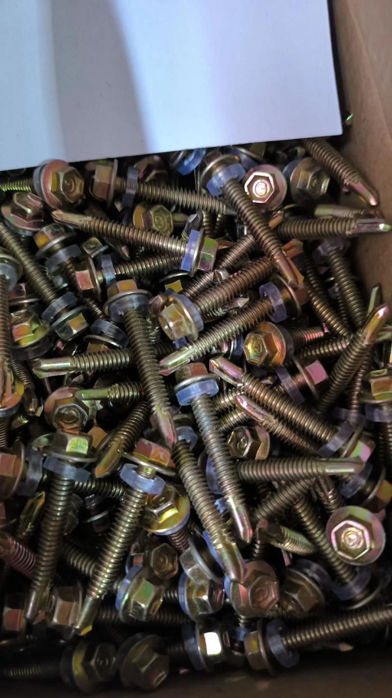 重慶門窗五金配件的核心 鉆尾自轉(zhuǎn)螺絲的應用優(yōu)勢